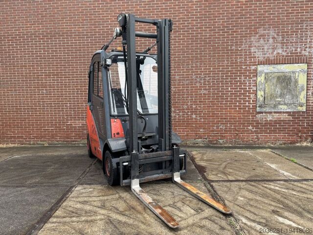 Treibgasstapler Linde H25T-01