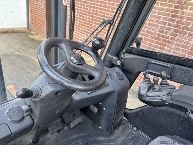 Treibgasstapler Linde H25T-01