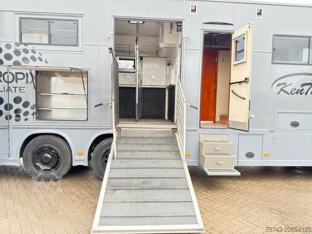 Cattle truck MERCEDES-BENZ Actros 2635   6 Pferde  Pop-Out