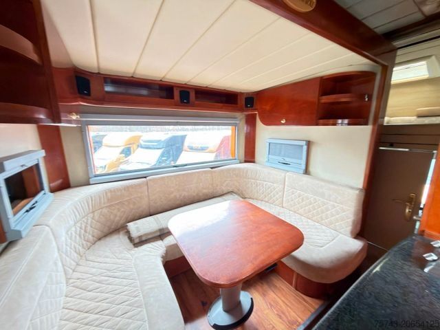 Cattle truck MERCEDES-BENZ Actros 2635   6 Pferde  Pop-Out