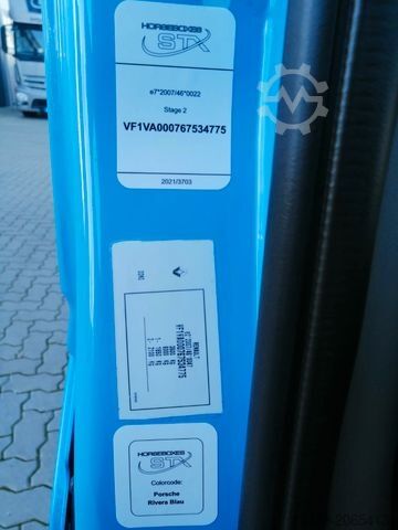 Livestock transporter RENAULT Master STX Haras 5 Sitzer