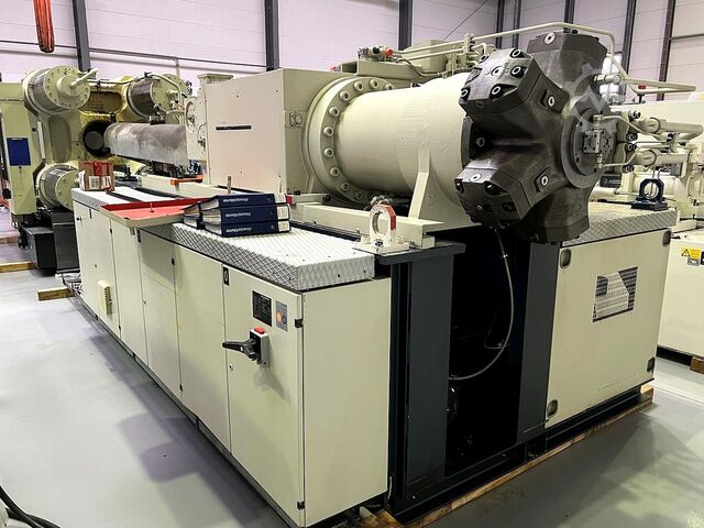 Spritzgießmaschine KraussMaffei KM 650 - 8000 CM