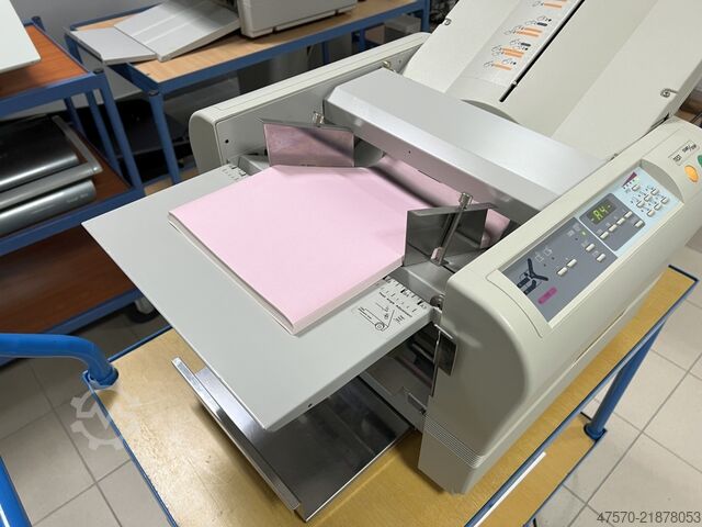 Folding machine Ideal 8343 Automatic Folding Machine