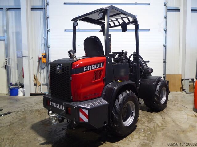 Hoflader Pitbull Pitbull X27-26 mit Linde Hydrostat