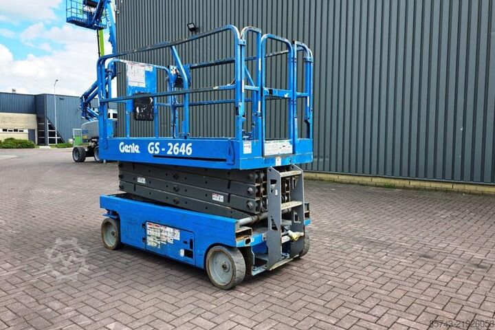 Scissor lift Genie GS2646 Electric, Working Height 9.80m, Capacity 45