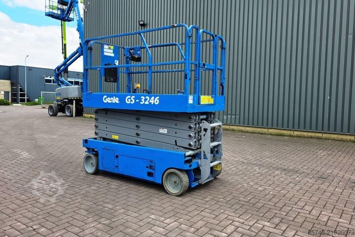 Scissor lift Genie GS3246 Electric, Working Height 11.75 m, 318kg Cap