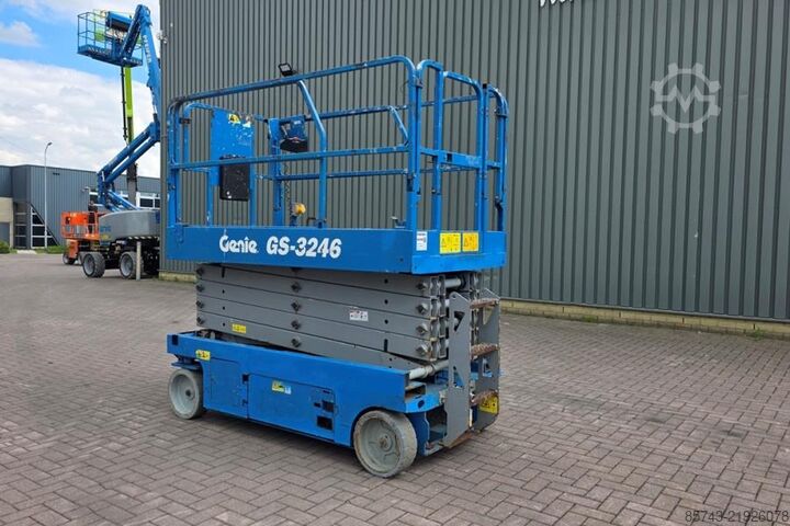 Scissor lift Genie GS3246 Electric, Working Height 11.75 m, 318kg Cap