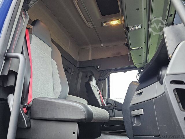 Standard-SZM RENAULT T 440