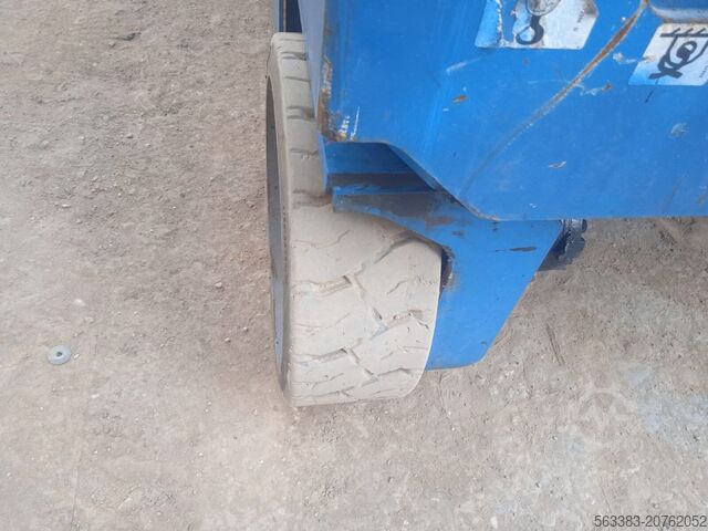 Scherenhebebühne Genie GS4047