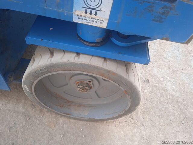 Scherenhebebühne Genie GS4047