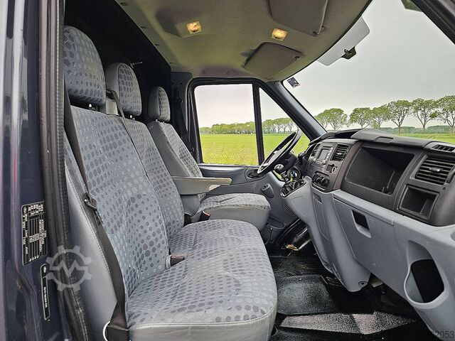 High-roof van FORD TRANSIT 330 dubbele schuifdeur