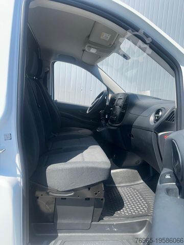 Panel van MERCEDES-BENZ Vito 109 KOMPAKT 6-G KAMERA NAVI PDC 3-SITZE AHK