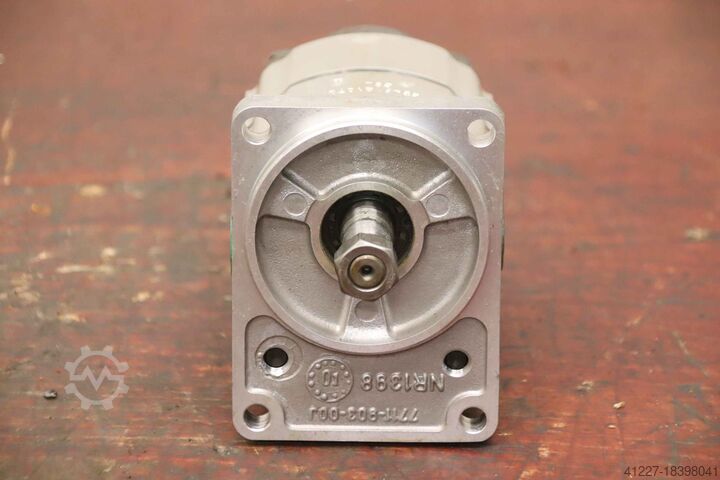 Doppelte Hydraulikpumpe GSL 1402 772653 3349121070