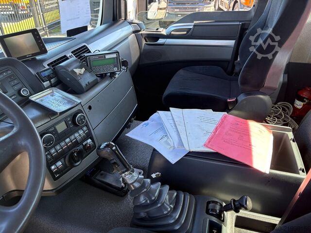 Crane MAN TGS 26.320 + 6x4 FRONT TRACTION + STEERING/LIFT...