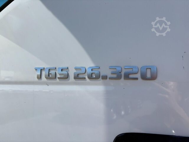 Crane MAN TGS 26.320 + 6x4 FRONT TRACTION + STEERING/LIFT...
