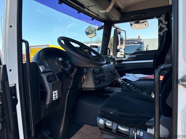 Crane MAN TGS 26.320 + 6x4 FRONT TRACTION + STEERING/LIFT...
