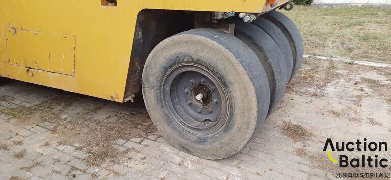 Reifenwalze BOMAG BW 20 R