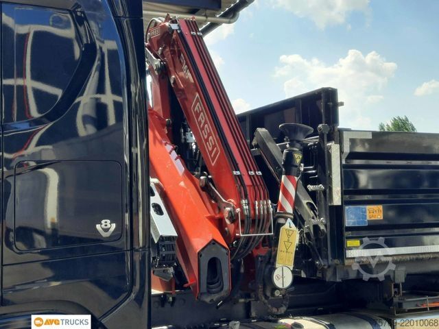 Tipper truck SCANIA S 660 V8 6X2*4 Kipper Kran Lenkachse Retarder