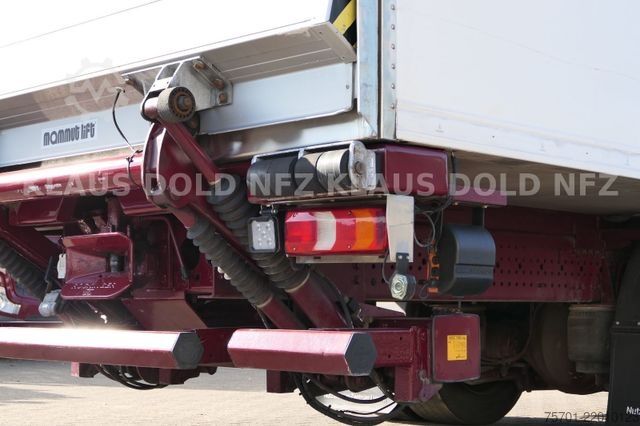 Refrigerated truck MERCEDES-BENZ Antos 1833 Kühlkoffer Bi- Temp. LBW Euro 6
