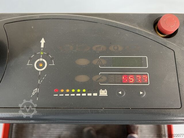 V 11 - Schienenführung !! Kabine 1000 MM !! DOPPELTE Lenkung!! LINDE V 11 - Rail Guidance !! Cabin 1000 MM !! DOUBLE steering !!