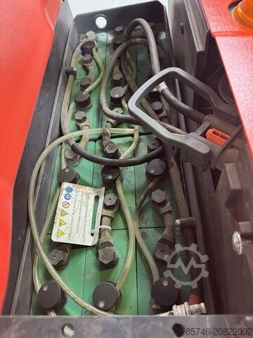 V 10 / * DOPPELTE Lenkung !! LINDE V 10 / * DOUBLE steering !!