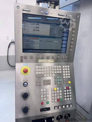 Vertikales Bearbeitungszentrum Deckel Maho DMC 835V