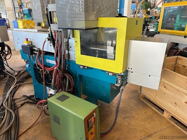 Injection  Molding Machine DR. BOY 22 D