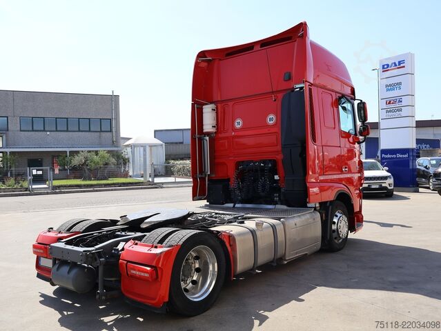 Volume tractor unit DAF XF 510 FT - LOW DECK