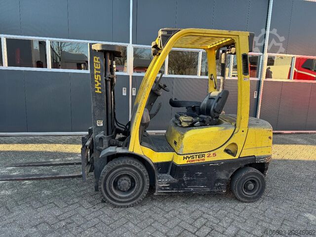 Gabelstapler Hyster H 25 FT 2500 Kg diesel 3 delige mast, side shift