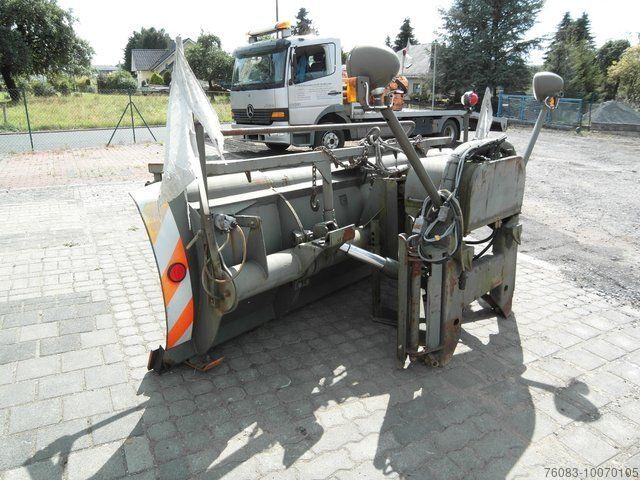 Customized van  Schneepflug Schmidt E3 elektro hydraulisch