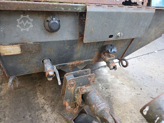 Refrigerant compressor DEUTZ F2L912