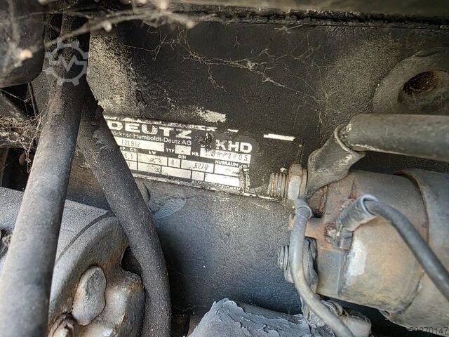 Refrigerant compressor DEUTZ F2L912