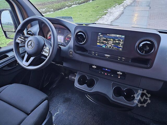High-roof van MERCEDES-BENZ SPRINTER 314 L2H1 LED Automaat
