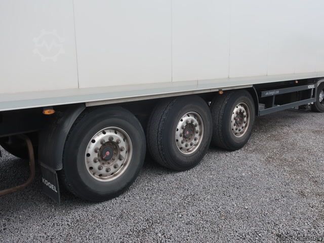 Reefer semitrailer Kögel SN24 Doppelstock Carrier Vector