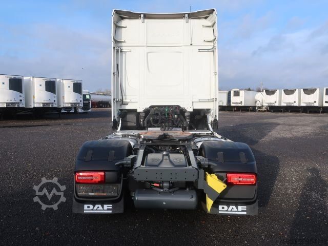 Standard tractor unit DAF XG 530 FT 4x2 Standklima Intarder