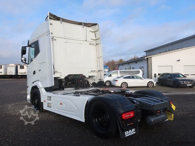 Standard tractor unit DAF XG 530 FT 4x2 Standklima Intarder