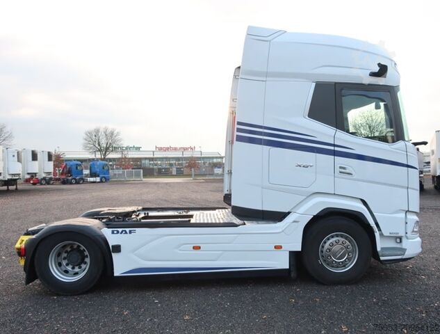 Standard tractor unit DAF XG+ 530 FT Intarder Leder LED Navi Standklima