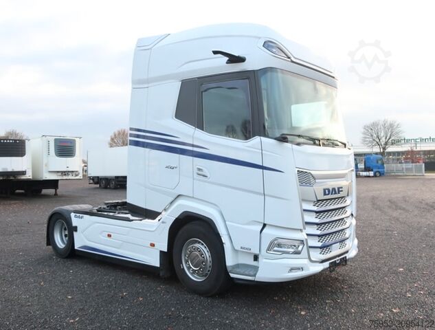 Standard tractor unit DAF XG+ 530 FT Intarder Leder LED Navi Standklima