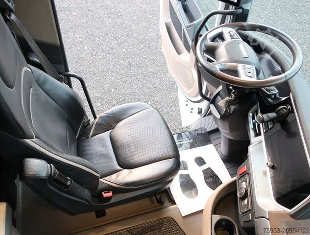 Standard tractor unit DAF XG+ 530 FT Intarder Leder LED Navi Standklima