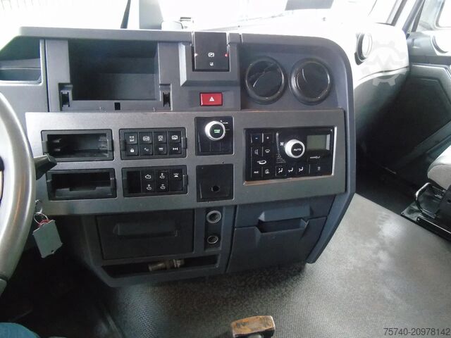 Standard-SZM Renault T460