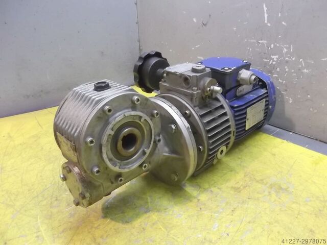 Adjustable gear motor 0.37 kW 22.5-133 rpm MOTOVARIO NK/005/F