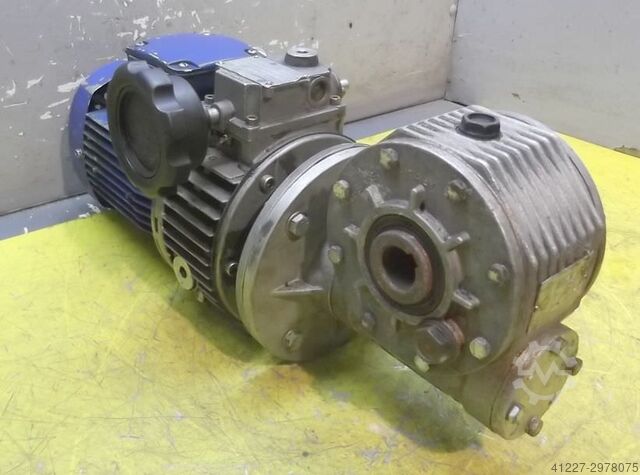 Adjustable gear motor 0.37 kW 22.5-133 rpm MOTOVARIO NK/005/F