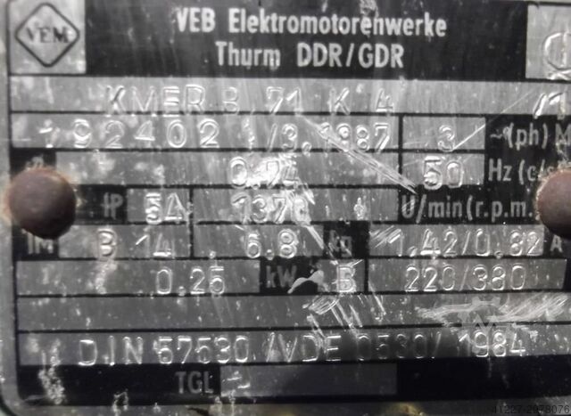 Gear motor 0.25 kW 137 rpm Motovario MRVI0FZ