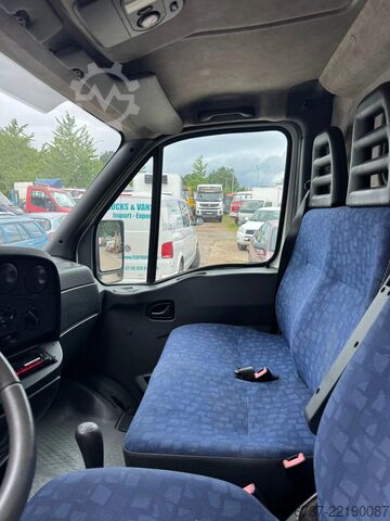 Kastenwagen Iveco Daily **35C12-2300CC**