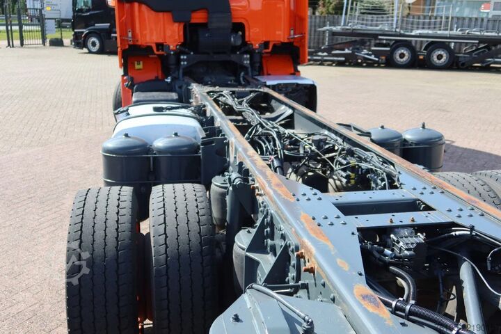 Fahrgestell mit Fahrerhaus DAF CF 450 M4SN3