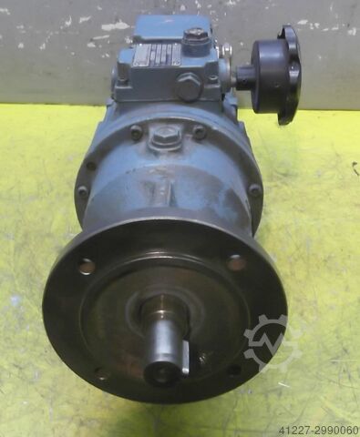 Regelbarer Getriebemotor 0,37 kW 20-100 U/min Motovario TKRR/5