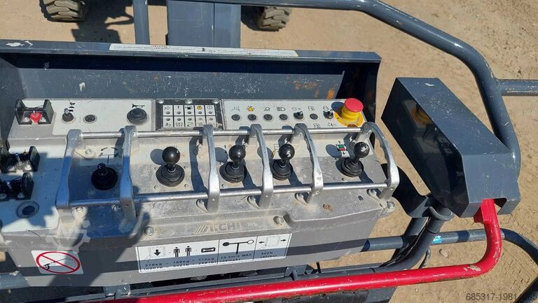 Teleskopausleger Aichi SP 14 DJ