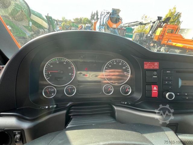 Abrollkipper MAN TG-S 26.400 6x4H-2 BL Abrollkipper mit Kran Lift