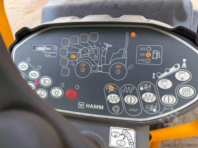Walzenzug HAMM HD10C VV / 2016 BJ / 589 Stunden