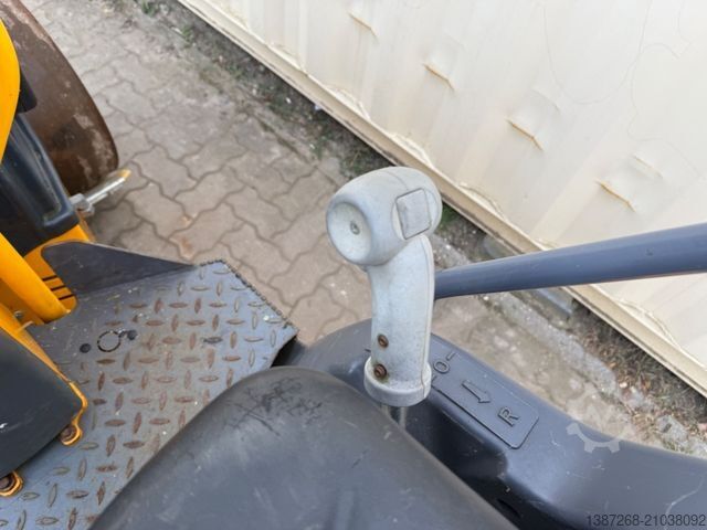 Walzenzug HAMM HD10C VV / 2016 BJ / 589 Stunden